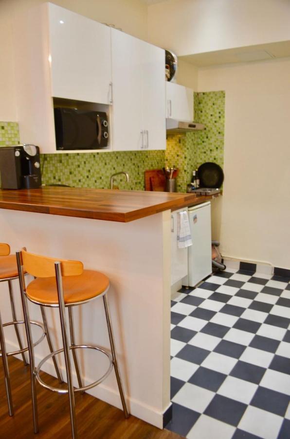 1 Bedroom Apartment In The Heart Of The Marais Area Paris Exterior photo